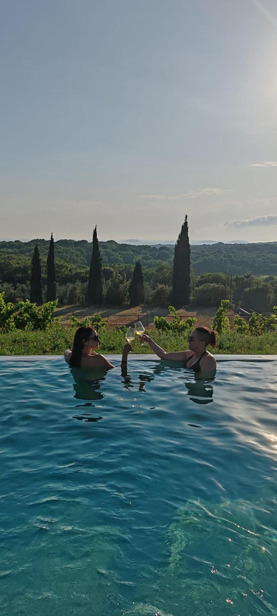Collis Winery - Family & Friends - Mobilhome Rovinj Exterior photo